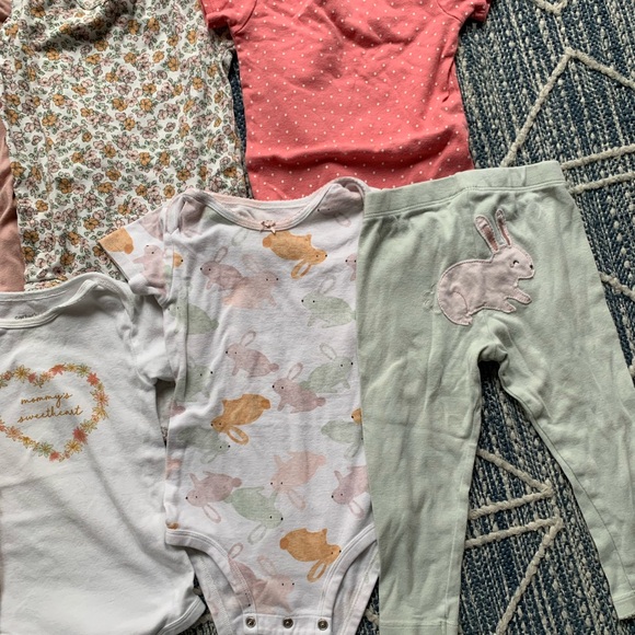 Carter’s Spring Clothing Bundle - Picture 3 of 11